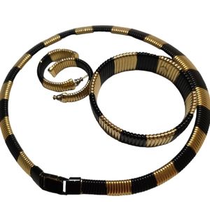 Cleopatra Gold Tone wBlack Set 6" Bracelet 14" Necklace